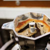 combo-bialetti-moka-express-va-timemore-c2-4.png